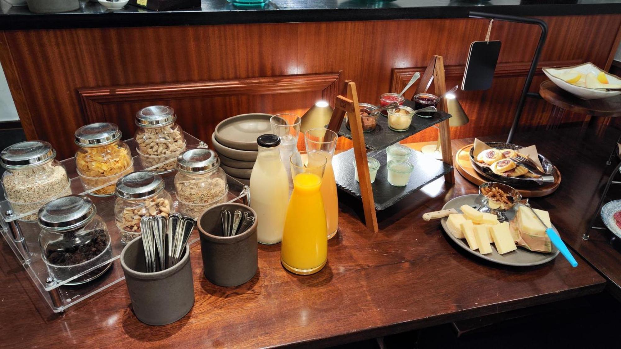Banegaardshotellet Vojens エクステリア 写真
